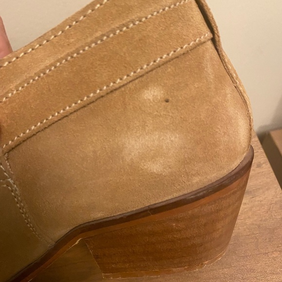 Urban Outfitters Tan Suede Booties - Picture 5 of 7